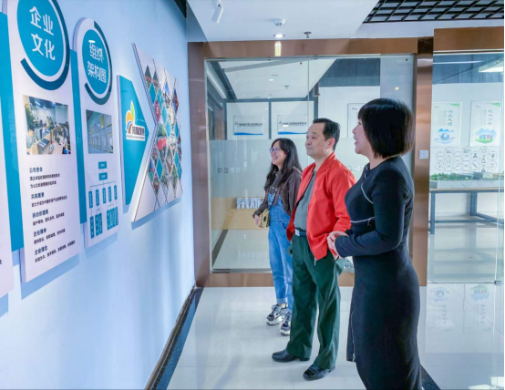 南寧市西鄉塘總商會(huì )領(lǐng)導赴我司指導調研